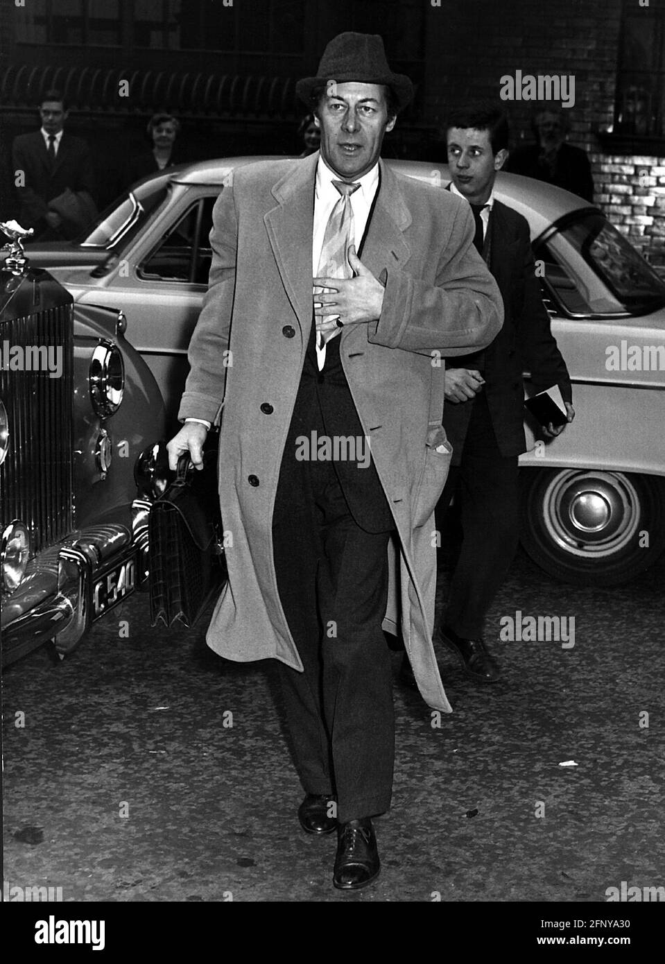 Harrison, Rex, 5.3.1908 - 2.6.1990, acteur britannique, pleine longueur, LONDRES, 1.5.1958, INFO-DROITS-AUTORISATION-SUPPLÉMENTAIRES-NON-DISPONIBLE Banque D'Images