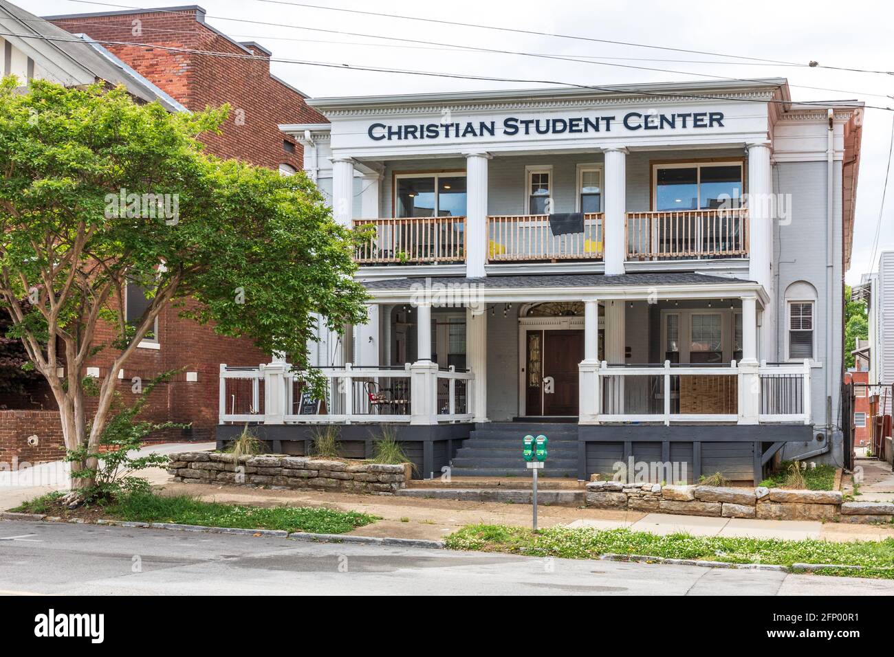 CHATTANOOGA, TN, USA-8 MAI 2021: Vue de face du Christian Student Center de l'Université du Tennessee à Chattanooga. Banque D'Images