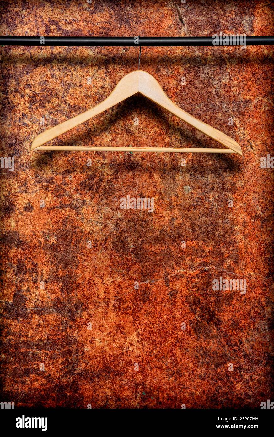 Porte-vêtements dans l'armoire. Banque D'Images