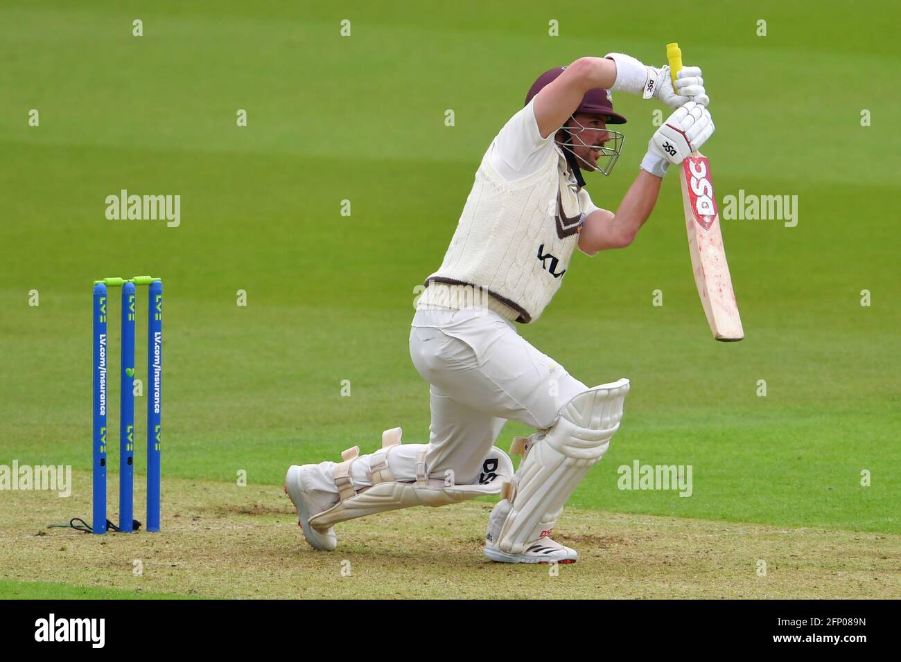 The Kia Oval, Londres, Royaume-Uni. 20 mai 2021. Rory Burns de Surrey non battu le 45 au déjeuner le premier jour du LV=match de championnat du comté d'assurance entre Surrey et Middlesex: Crédit: Ashley Western/Alamy Live News Banque D'Images