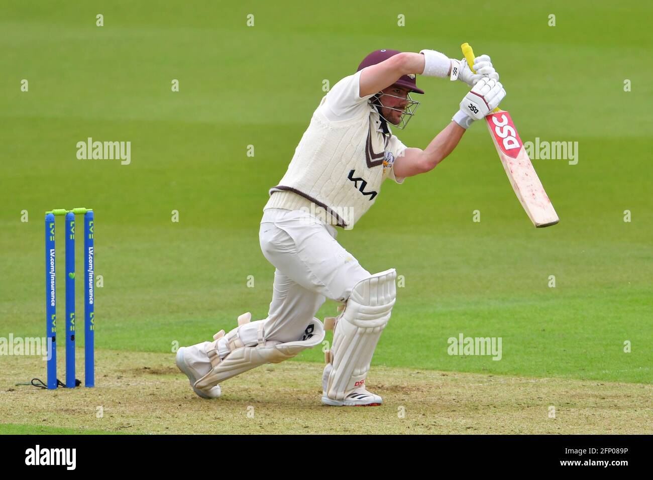 The Kia Oval, Londres, Royaume-Uni. 20 mai 2021. Rory Burns de Surrey non battu le 45 au déjeuner le premier jour du LV=match de championnat du comté d'assurance entre Surrey et Middlesex: Crédit: Ashley Western/Alamy Live News Banque D'Images