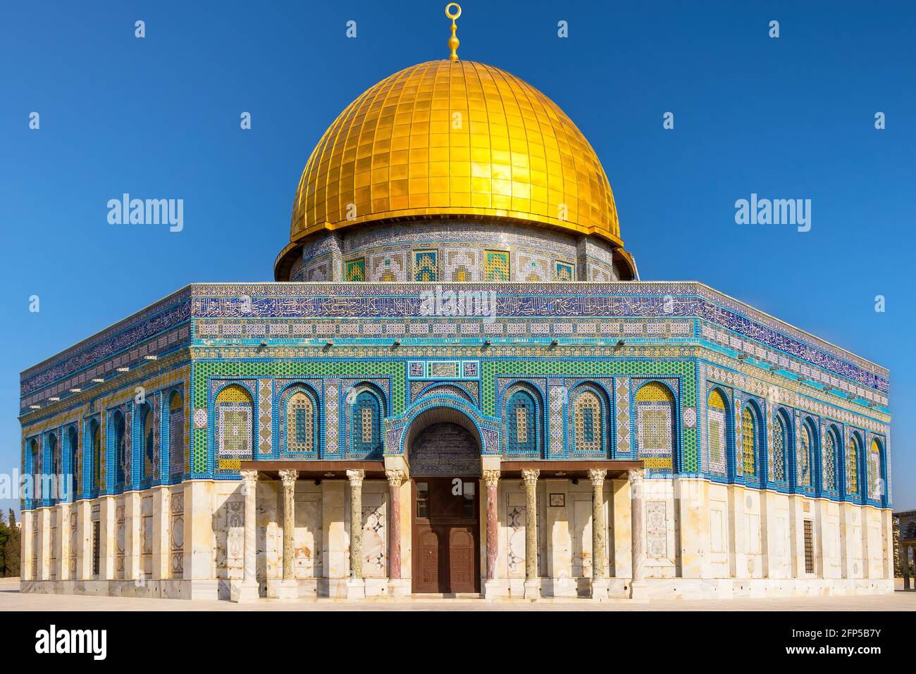 Jérusalem, Israël; 4 mai 2021 - le Dôme du Rocher est un sanctuaire islamique situé sur le Mont du Temple dans la vieille ville de Jérusalem. Banque D'Images