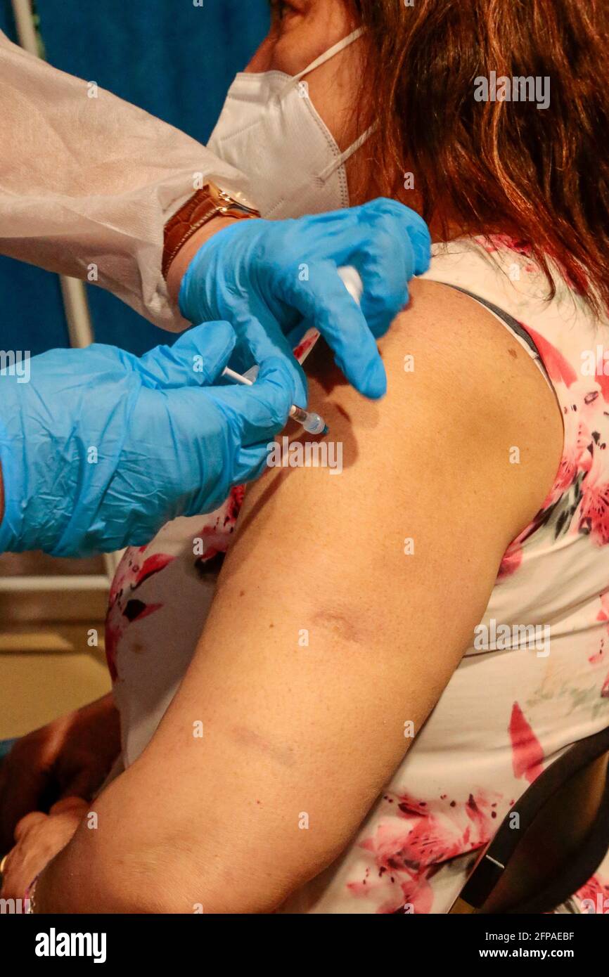 Rivoli / Italie, 20 mai 2021, le plus beau centre de vaccination au monde est situé à l’intérieur du château de Rivoli, près de Turin en Italie. Le musée du Château Banque D'Images