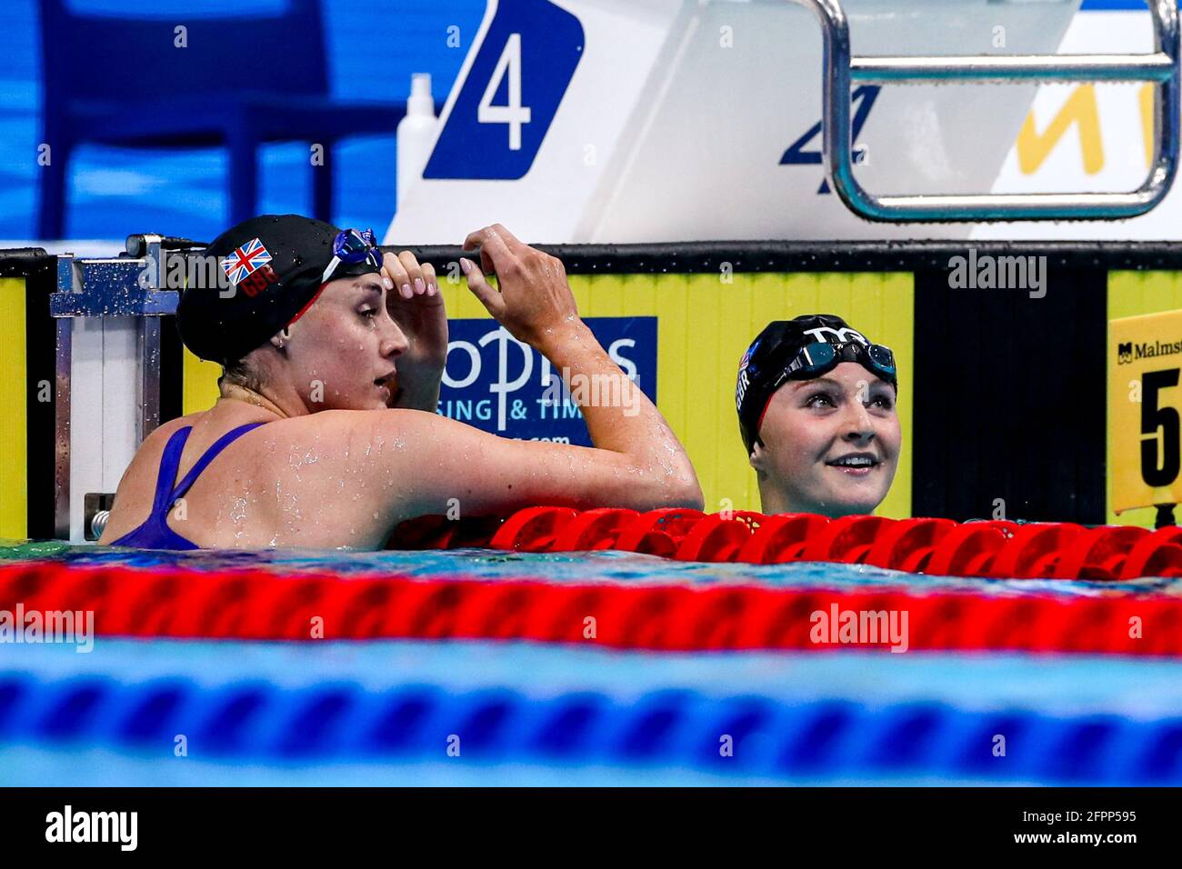 Budapest, Hongrie. 20 mai 2021. BUDAPEST, HONGRIE - MAI 20: Molly Renshaw de Grande-Bretagne, Abbie Wood de Grande-Bretagne en compétition aux femmes 200m BreastStroke demi-finale lors des championnats européens LEN de natation à Duna Arena le 20 mai 2021 à Budapest, Hongrie (photo de Marcel ter Bals/Orange Pictures) crédit: Orange pics BV/Alay Live News Banque D'Images