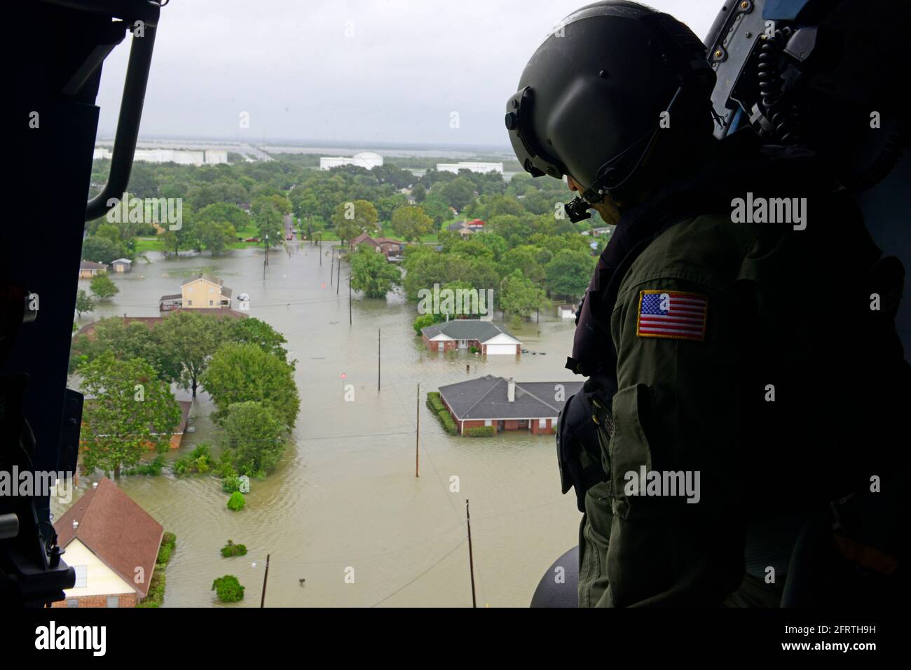 BEAUMONT, Texas, États-Unis - 30 août 2017 - la Garde côtière américaine répond aux demandes de recherche et de sauvetage en réponse à l'ouragan Harvey à Beaumont, Texas, Banque D'Images BEAUMONT, Texas, États-Unis - 30 août 2017 - la Garde côtière américaine répond aux demandes de recherche et de sauvetage en réponse à l'ouragan Harvey à Beaumont, Texas, Banque D'Images