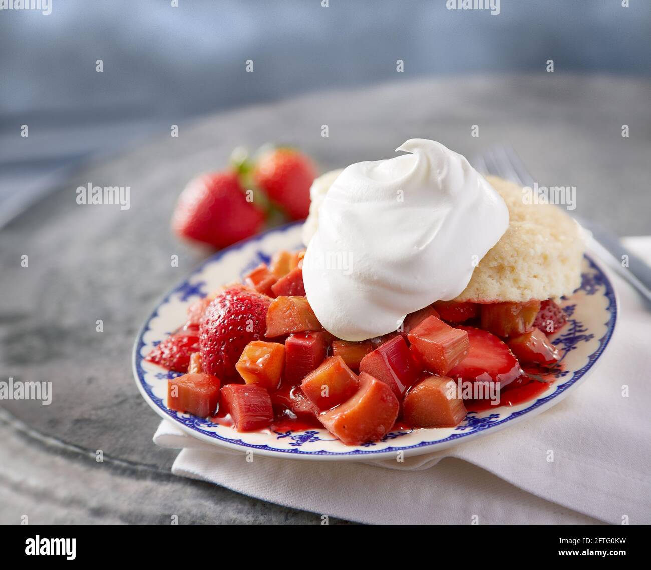 Tarte rhubarbe fraise Banque D'Images