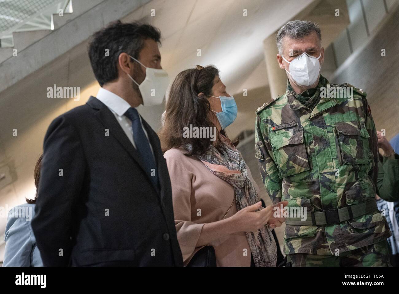 Gondomar, 04/17/2021 - Coordonnateur national du Groupe de travail pour le plan de vaccination contre Covid-19 au Portugal, le Vice-amiral Henrique de Gouveia e Melo, visite le Centre de vaccination Gondomar (ACES Gondomar). (André Rolo / Global Images / Sipa USA) Banque D'Images