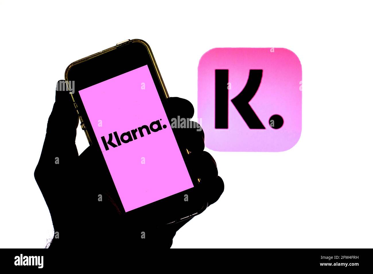Sur cette photo, une application Klarna Bank AB est affichée sur un  smartphone avec le logo Klarna Bank AB en arrière-plan. (Photo de Thiago  Prudencio / SOPA Images/Sipa USA Photo Stock -