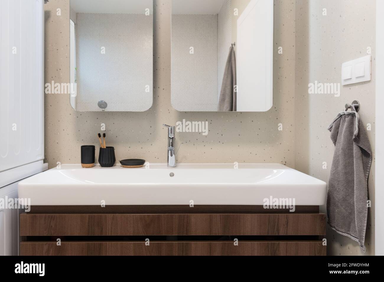 Détail lavabo dans la salle de bains contemporaine Banque D'Images