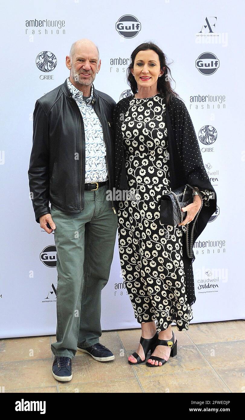 21 Mai 21 Circuit De Monaco Monte Carlo Formule 1 Grand Prix De Monaco 21 23 Mai 21 Sur La Photo Amber Lounge Adrian Newey Avec Amanda Smerczak Photo Stock Alamy