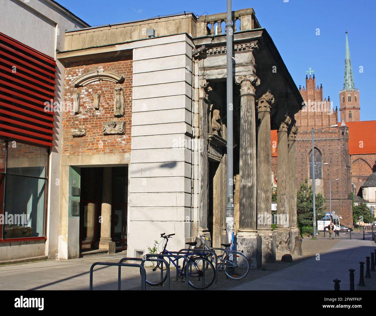 Tout ce qui reste du Palais Hatzfeld à Wroclaw, en Pologne, l'ancienne résidence du Prince Hertzfeld, pratiquement détruit pendant la Seconde Guerre mondiale. Banque D'Images