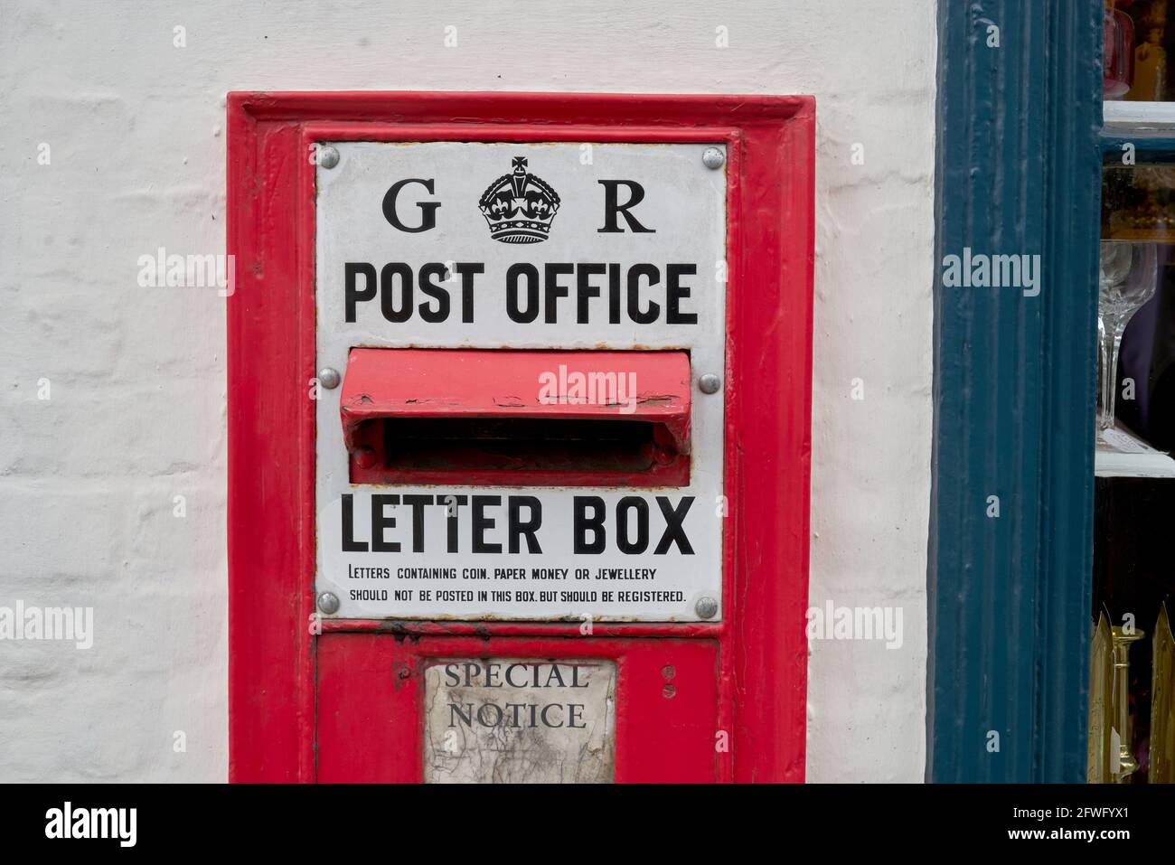 ancienne boîte postale. Boîte postale à partir du début des années 1900. Boîte postale George VI Banque D'Images