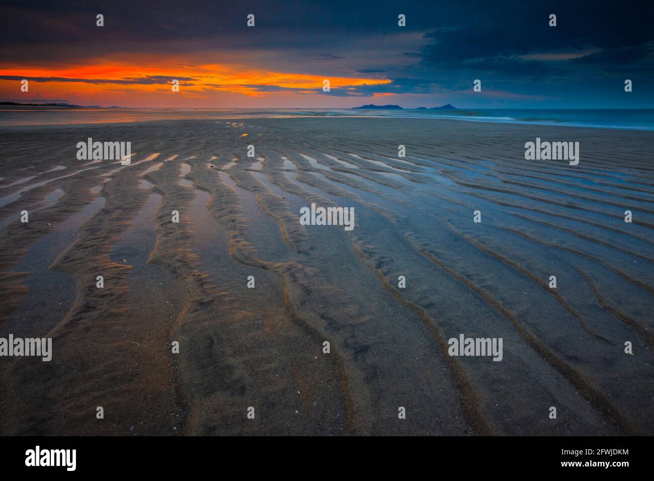 Paysage du Panama en début de matinée lumière dorée à Punta Chame, côte du Pacifique, province de Panama, République de Panama, Amérique centrale. Banque D'Images