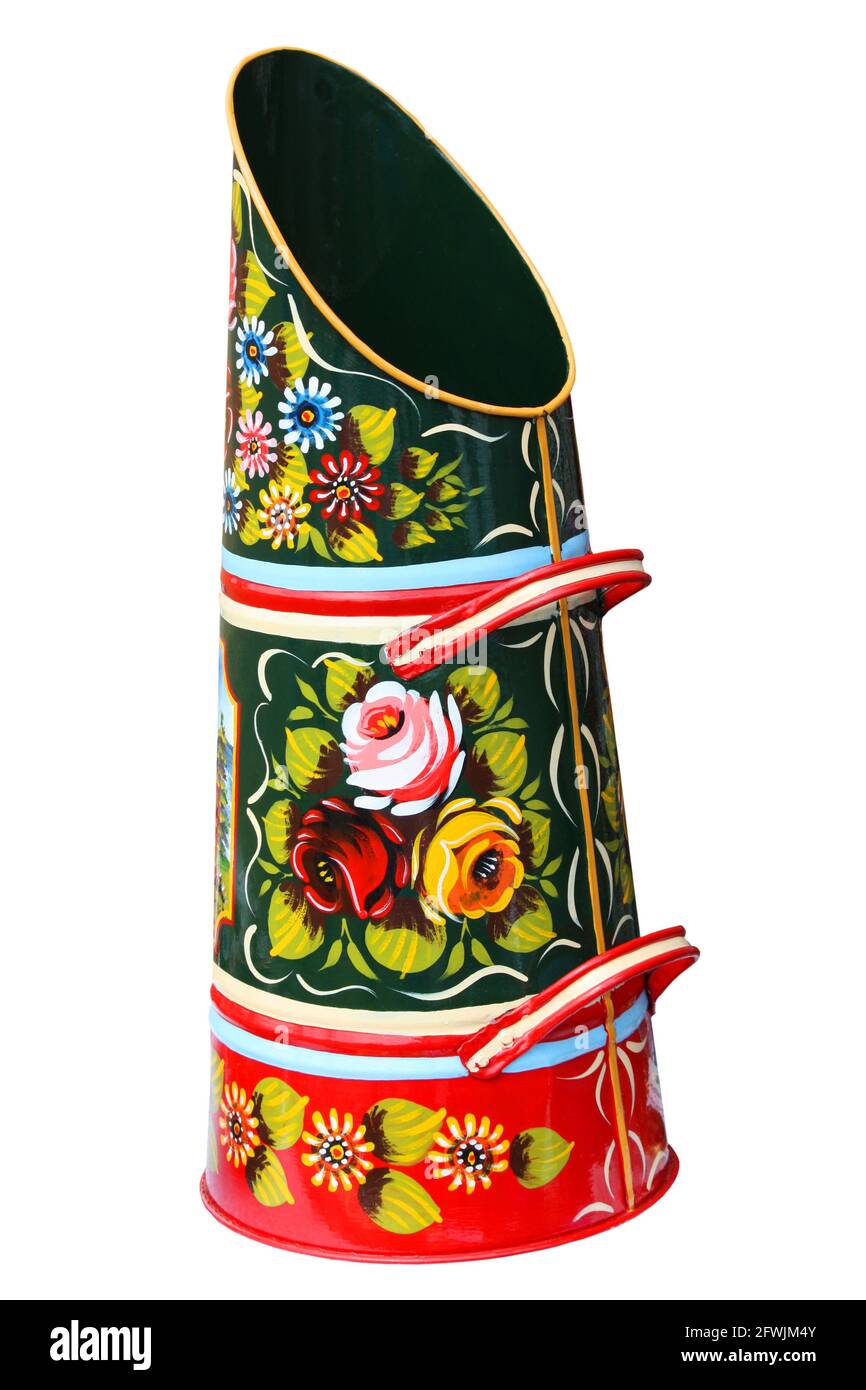 Un auvent de charbon traditionnel décoré de couleurs vives. Banque D'Images