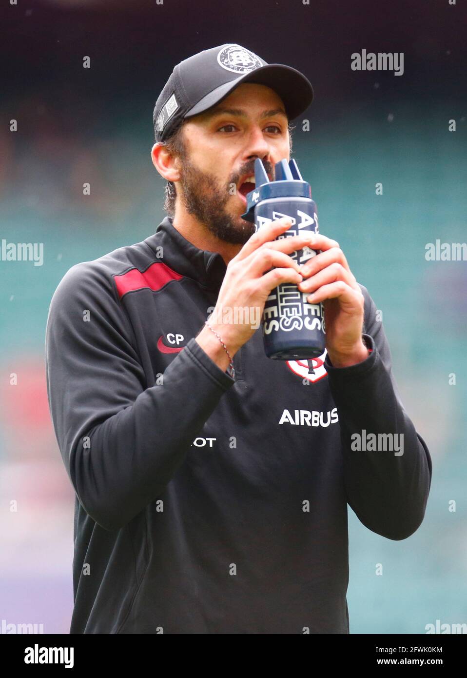 TWICKENHAM ANGLETERRE - MAI 22: Dos entraîneur Clément Poitrenaud de Toulouse lors du match final de la coupe des champions Heineken entre la Rochelle et Toulouse à Banque D'Images