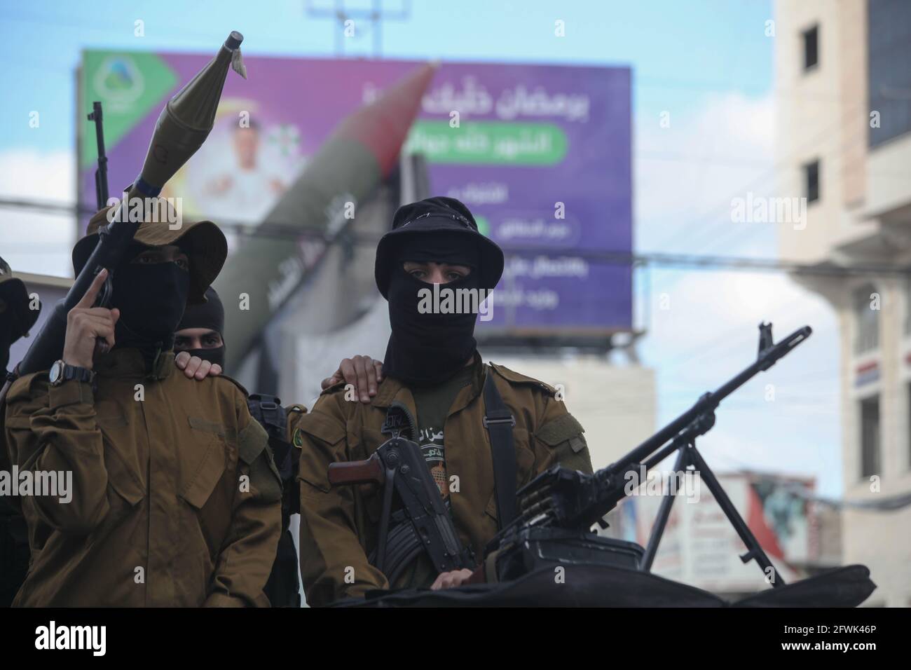 Gaza, Palestine. 22 mai 2021. Des membres des Brigades Izz-Al DIN Al-Qassam, l'aile armée du groupe terroriste du Hamas, défilent dans la ville de Gaza. (Photo de Ramez Habboub/Pacific Press/Sipa USA) crédit: SIPA USA/Alay Live News Banque D'Images
