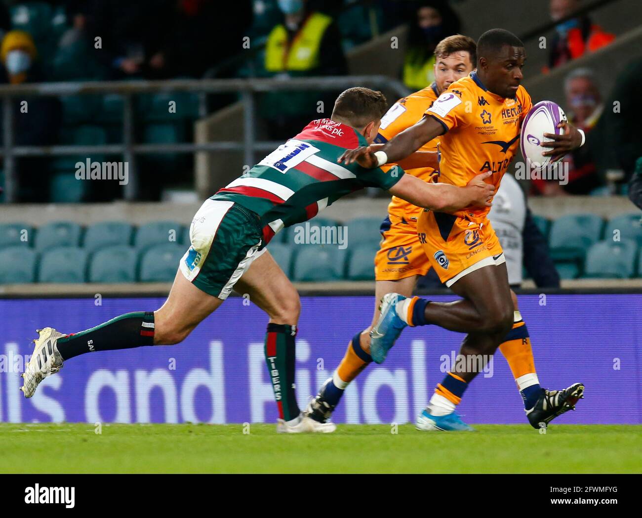 TWICKENHAM ENGLAND - MAI 21 : Gabriel n'gandebe de Montpellier pendant le match de finale de la coupe du défi entre les Tigers de Leicester et Montpellier, à Twickenha Banque D'Images