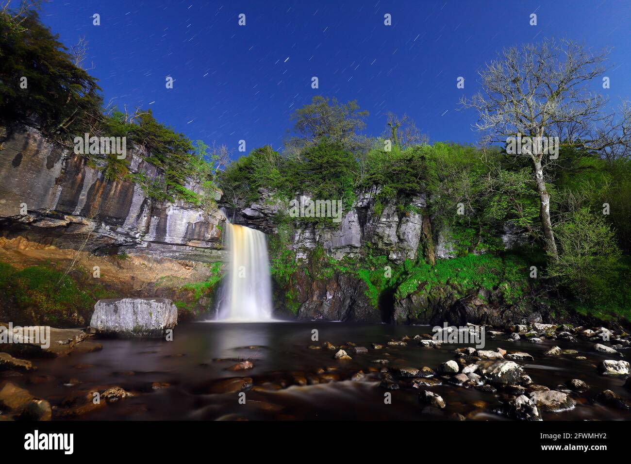 Thornton Force Waterfall à Ingleton dans le parc national des Yorkshire Dales, North Yorkshire, Royaume-Uni Banque D'Images