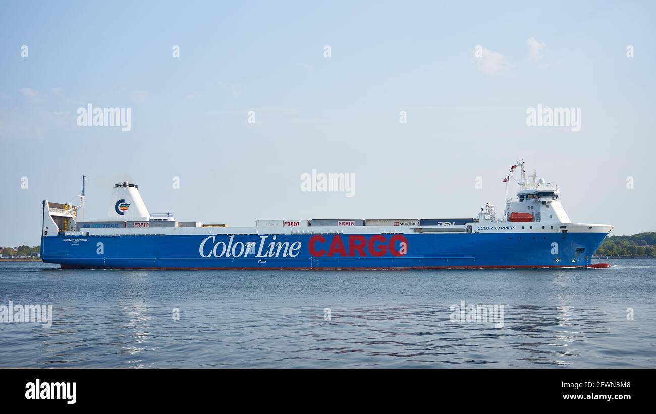 Roro cargo Banque de photographies et d'images à haute résolution - Alamy