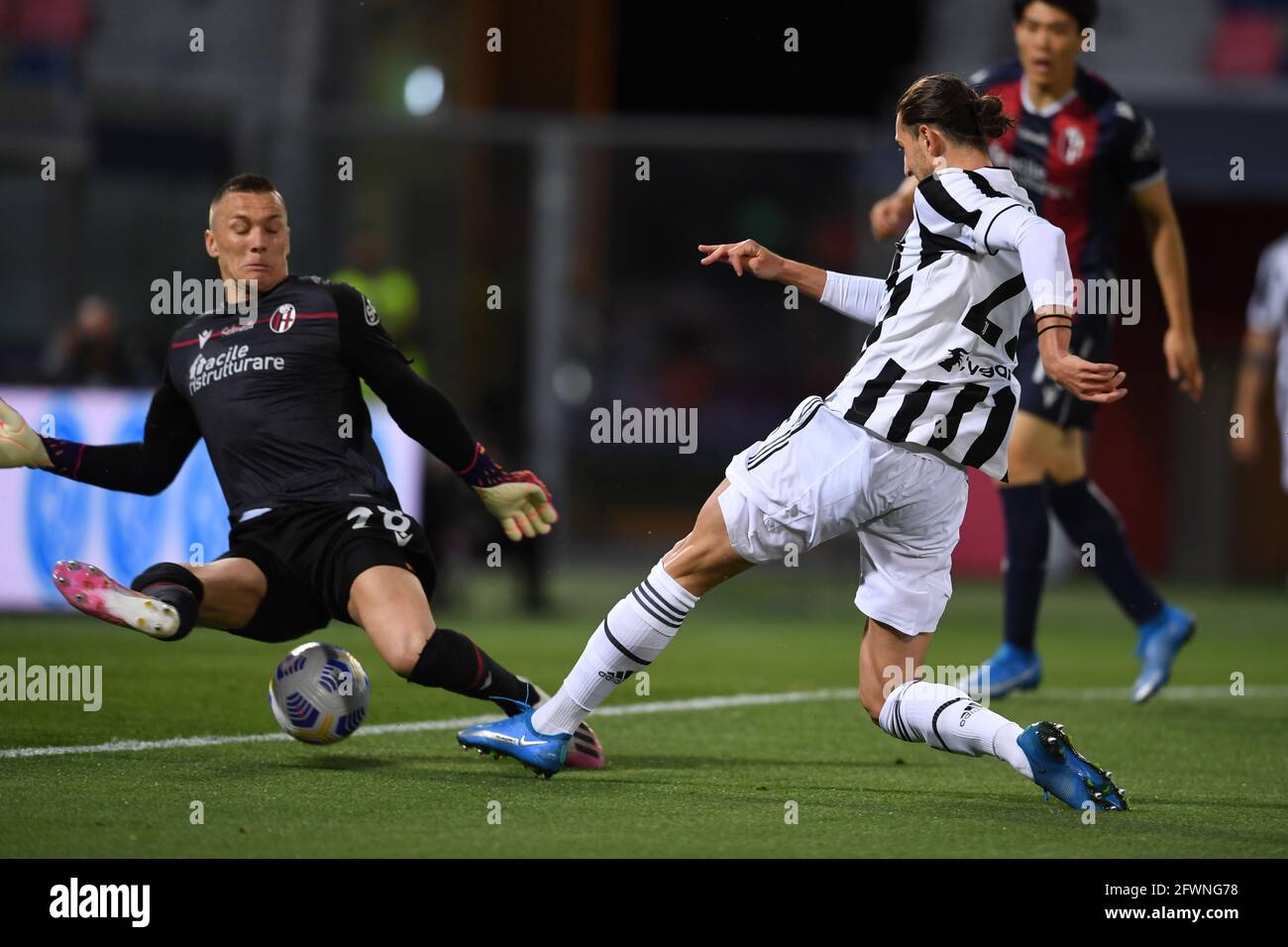Bologne, Italie. 23 mai 2021. Adrien Rabiot (Juventus) ; 23 mai 2021 - football : championnat italien 2020 2021 ; 38Day ; match entre Bologne 0-4 Juventus au stade Renato Dall Ara ; Bologne, Italie ; ; ; ( photo par aicfoto)(ITALIE) [0855] Banque D'Images
