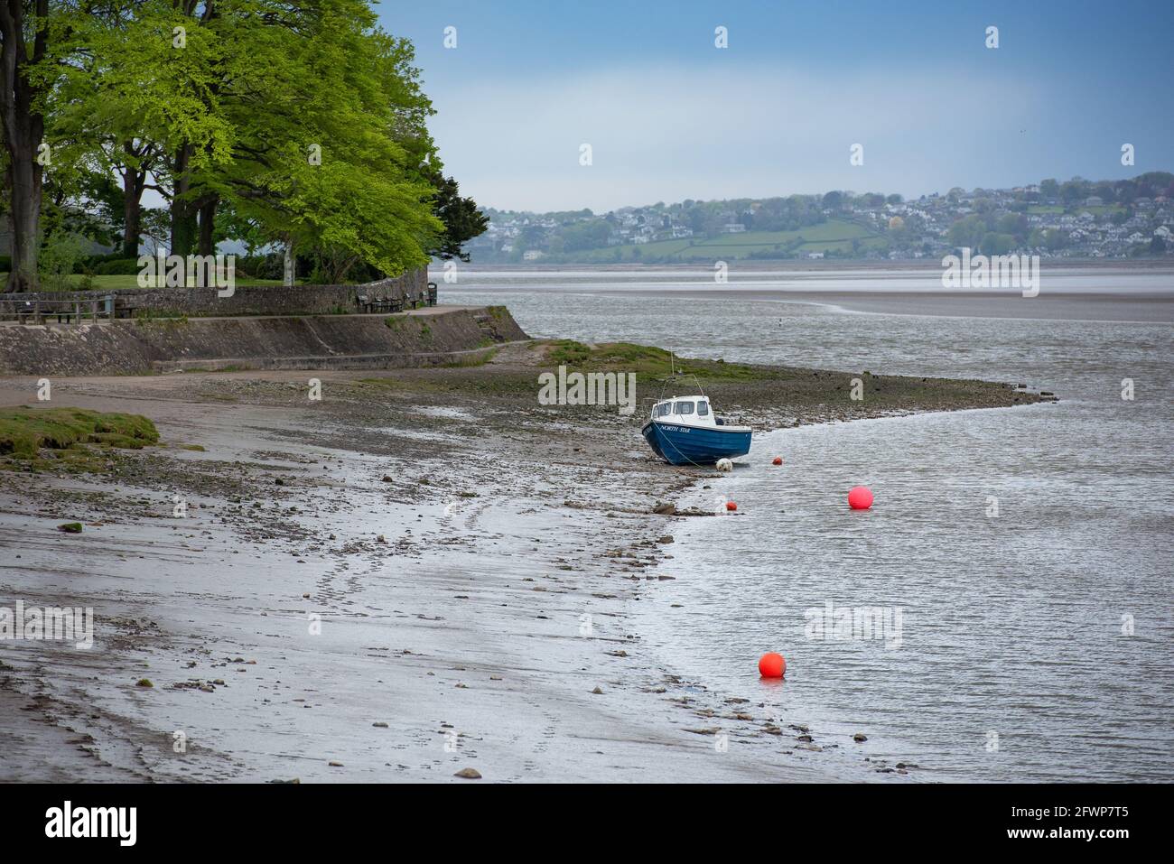 Vue sur le bateau de pêche, Arnside, Milnthorpe, Cumbria, Royaume-Uni. Banque D'Images