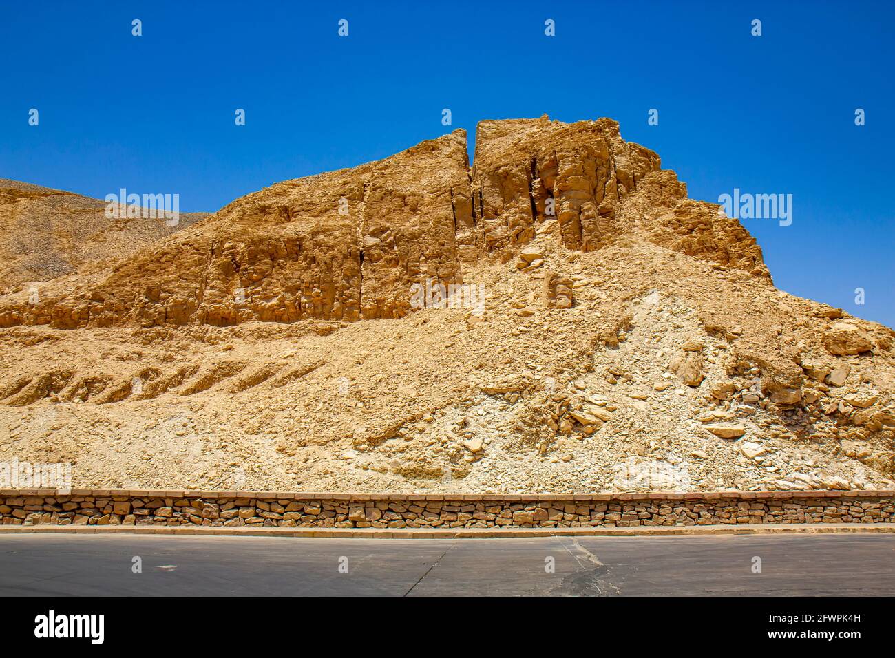 Vue sur la vallée des Rois à Louxor, Égypte Banque D'Images