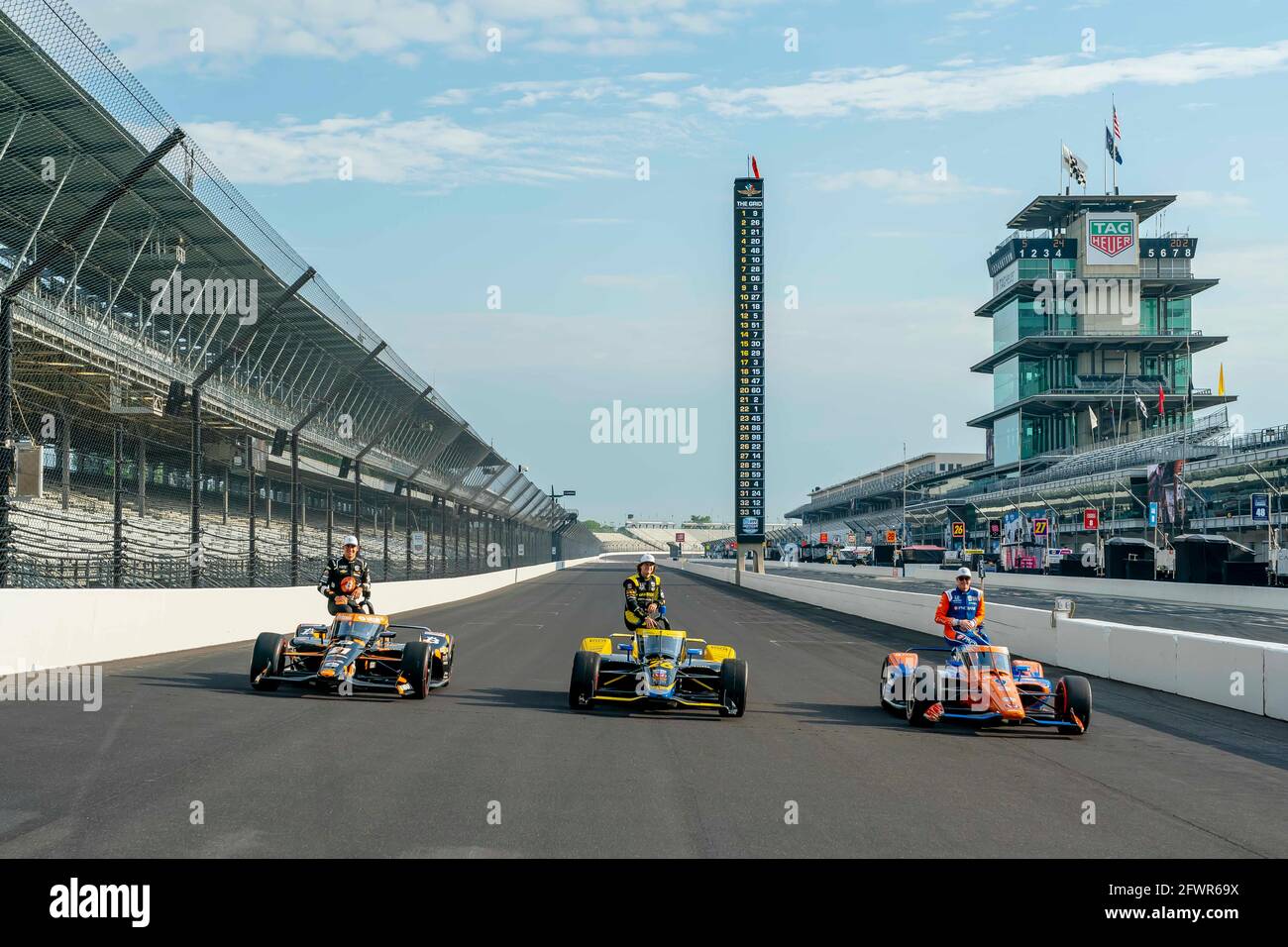 Indianapolis, Indiana, États-Unis. 24 mai 2021. SCOTT DIXON (9), d'Auckland, en Nouvelle-Zélande, remporte le pole pour la 105e course du Indianapolis 500 au Indianapolis Motor Speedway, à Indianapolis, dans l'Indiana. Credit: Walter G Arce SR Grindstone Medi/ASP/ZUMA Wire/Alay Live News Banque D'Images