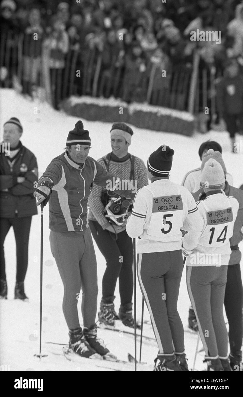 Jeux olympiques de Grenoble, Marielle Goitschel (no 5, vu de l'arrière) et Jean Claude Killy, 13 février 1968, ski, sports, Pays-Bas, Agence de presse du XXe siècle photo, nouvelles à retenir, documentaire, photographie historique 1945-1990, histoires visuelles, L'histoire humaine du XXe siècle, immortaliser des moments dans le temps Banque D'Images
