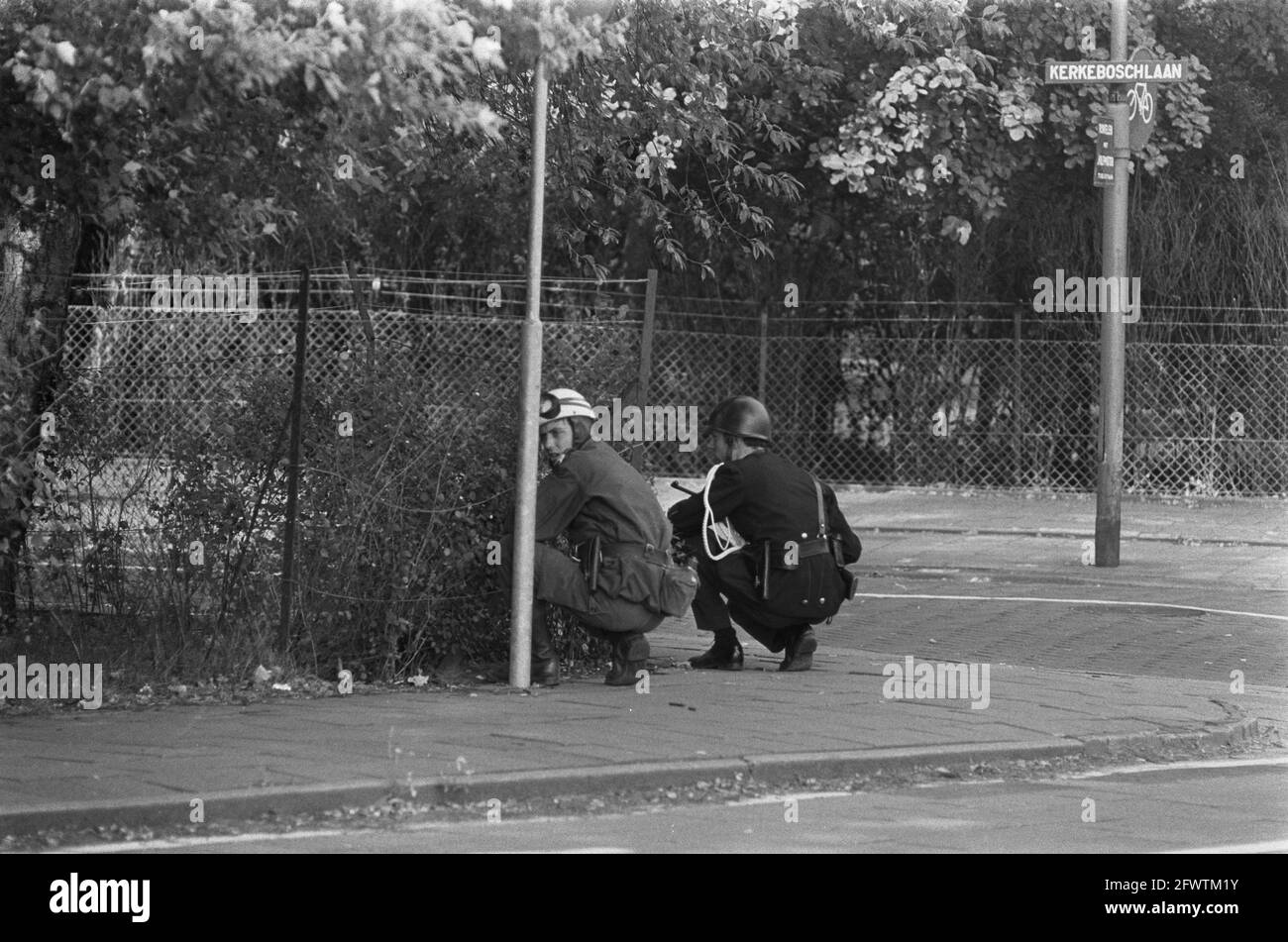 Ambonese occupe la résidence de l'ambassadeur indonésien, Wassenaar, 31 août 1970, occupations, Résidences, pays-Bas, Agence de presse du XXe siècle photo, nouvelles à retenir, documentaire, photographie historique 1945-1990, histoires visuelles, L'histoire humaine du XXe siècle, immortaliser des moments dans le temps Banque D'Images