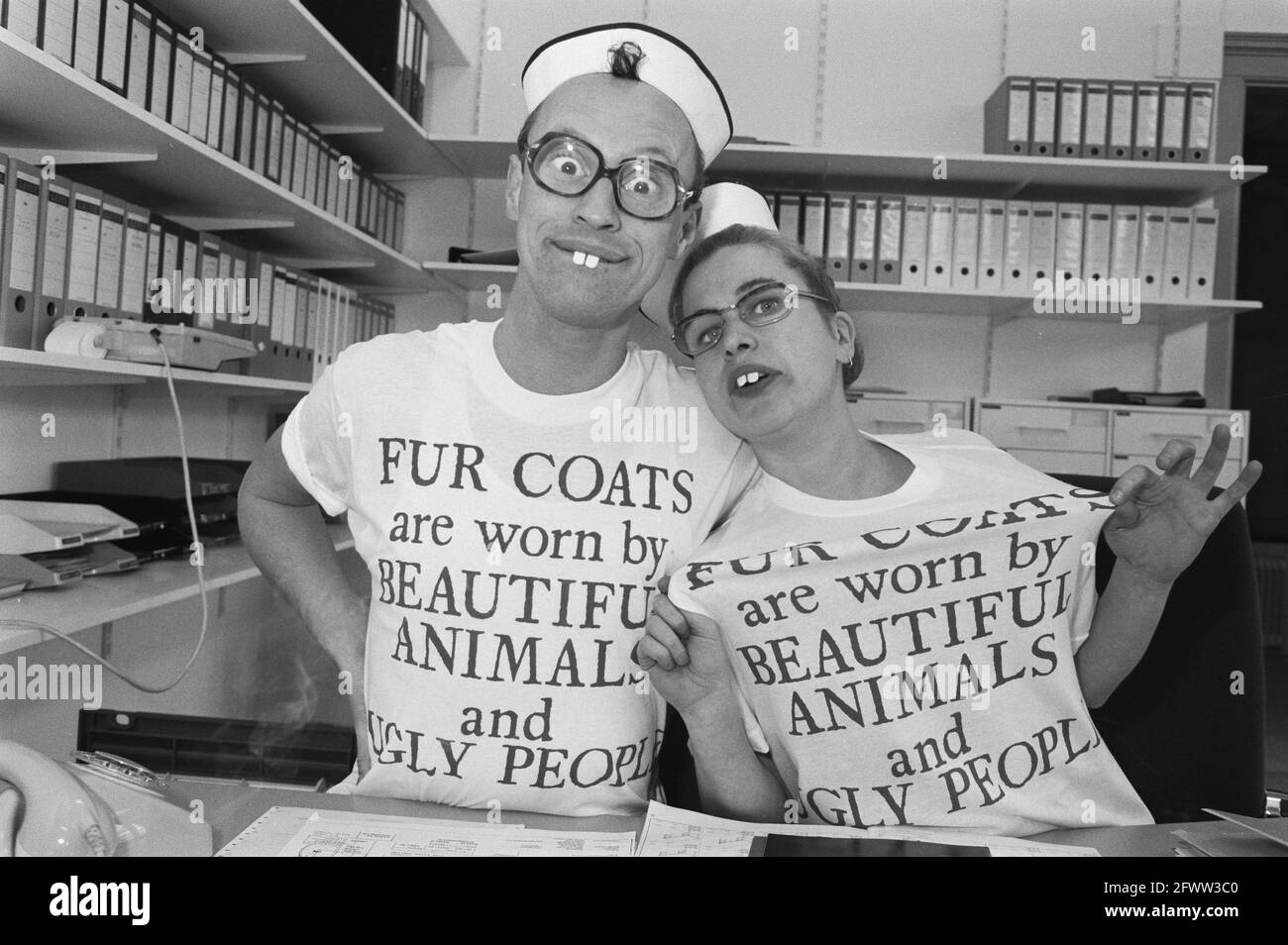 Mission anti fur Committee, Thea et Theo, 12 février 1988, pays-Bas, agence de presse du xxe siècle photo, nouvelles à retenir, documentaire, photographie historique 1945-1990, histoires visuelles, L'histoire humaine du XXe siècle, immortaliser des moments dans le temps Banque D'Images