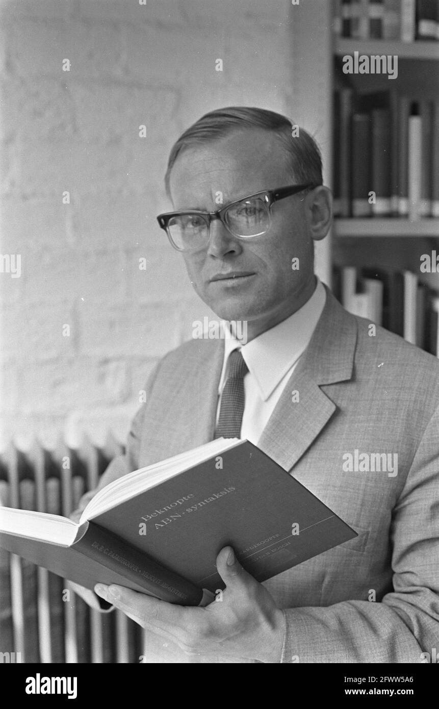 Affectation Branbanntse pers. Dr. Norbert Morciniec, 6 juillet 1967, portraits, langue et littérature, Recherche scientifique, dictionnaires, pays-Bas, agence de presse du XXe siècle photo, news to remember, documentaire, photographie historique 1945-1990, histoires visuelles, L'histoire humaine du XXe siècle, immortaliser des moments dans le temps Banque D'Images