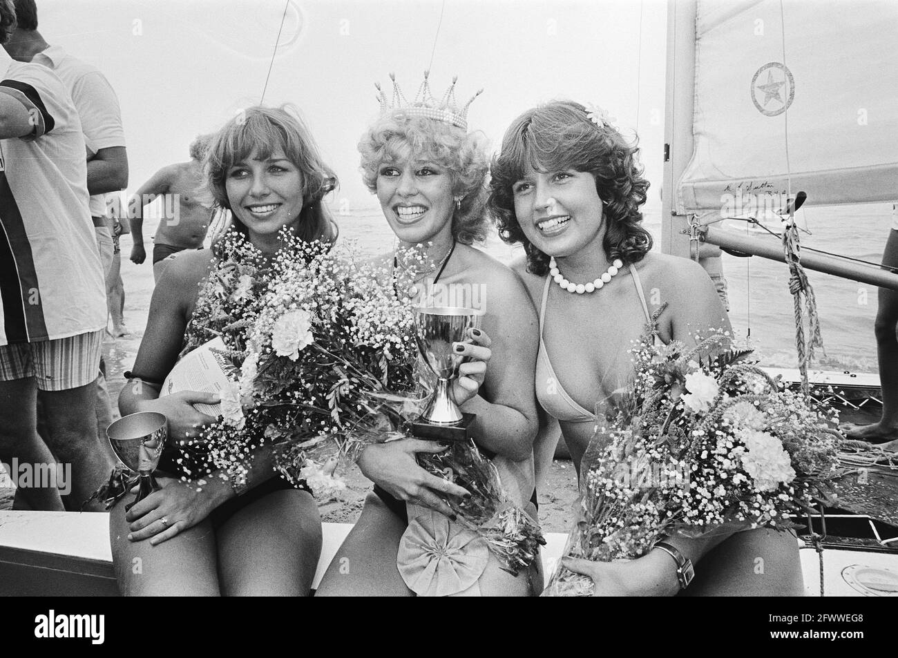 Sabrina Verner, 16 ans, est devenue Miss Beach (au centre) avec d'autres  beautés; Donna Melief (l) qui était à la fin, 28 juillet 1979, villes de  plage, pageants de beauté, Femmes, pays-Bas,