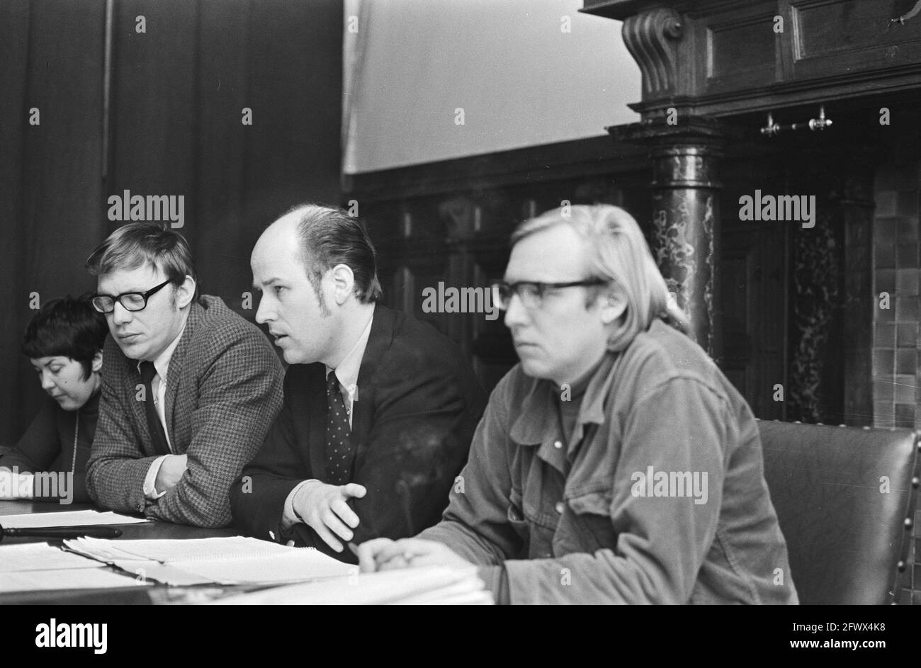 Réunion publique du Bureau central du personnel scientifique de l'Université d'Amsterdam sur proposition de démission, 17 décembre 1970, pays-Bas, Agence de presse du XXe siècle photo, nouvelles à retenir, documentaire, photographie historique 1945-1990, histoires visuelles, L'histoire humaine du XXe siècle, immortaliser des moments dans le temps Banque D'Images