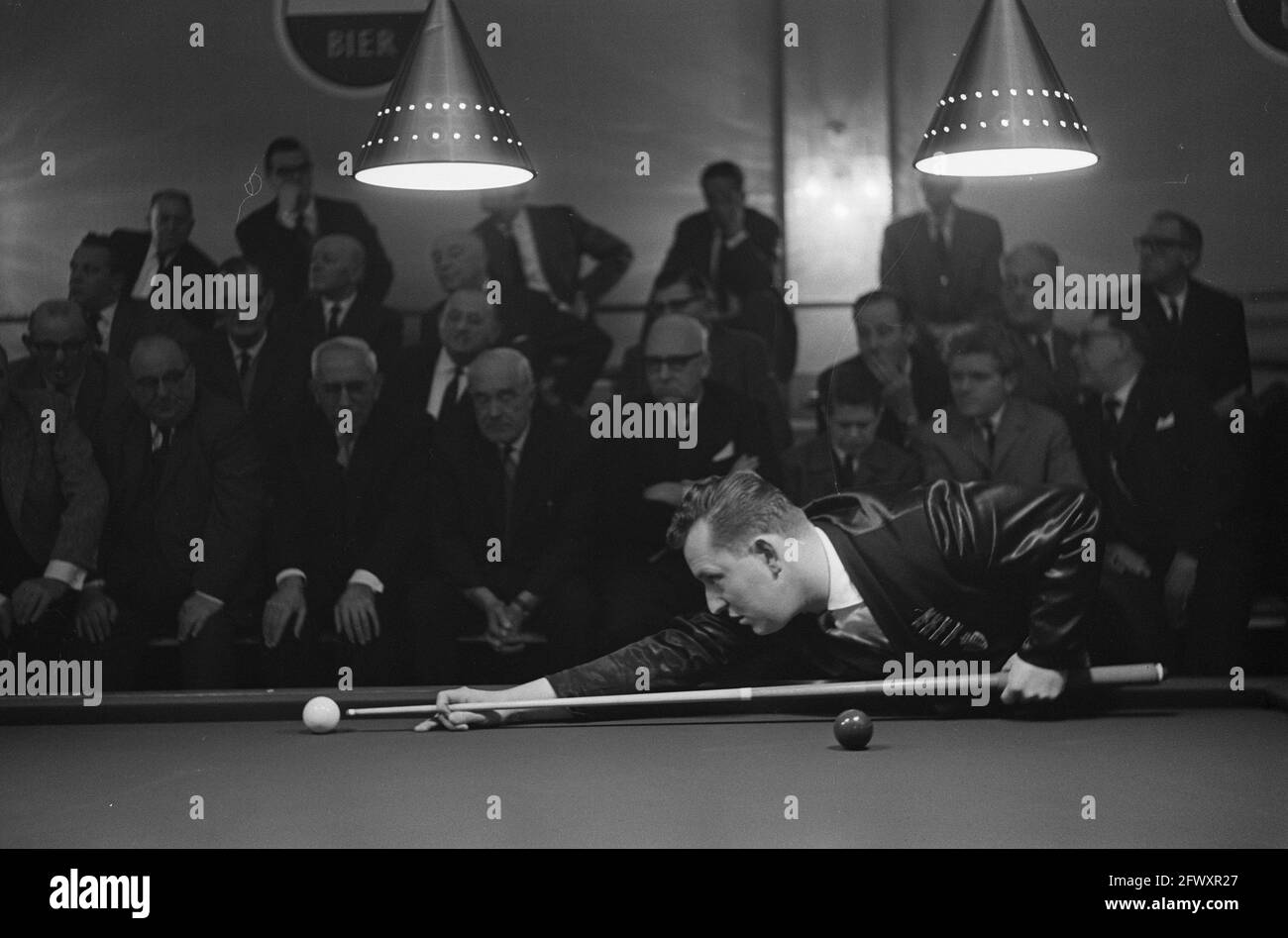 Raymond Ceulemans au billard, 25 novembre 1965, billard, pays-Bas, agence de presse du XXe siècle photo, news to remember, documentaire, historique Banque D'Images