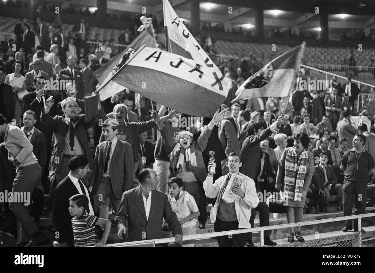 Real Madrid contre Ajax 2-1. Supporters, 11 octobre 1967, sports, football, Pays-Bas, Agence de presse du XXe siècle photo, nouvelles à retenir, dofumée Banque D'Images