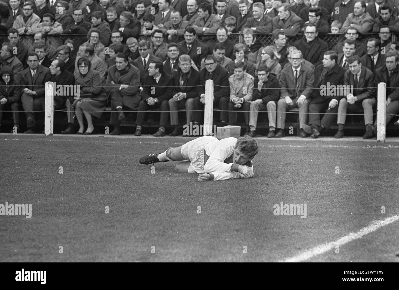 PSV contre Ajax 2-1, moments de jeu, 26 février 1967, sports, Football, pays-Bas, agence de presse du XXe siècle photo, news to remember, documentaire Banque D'Images