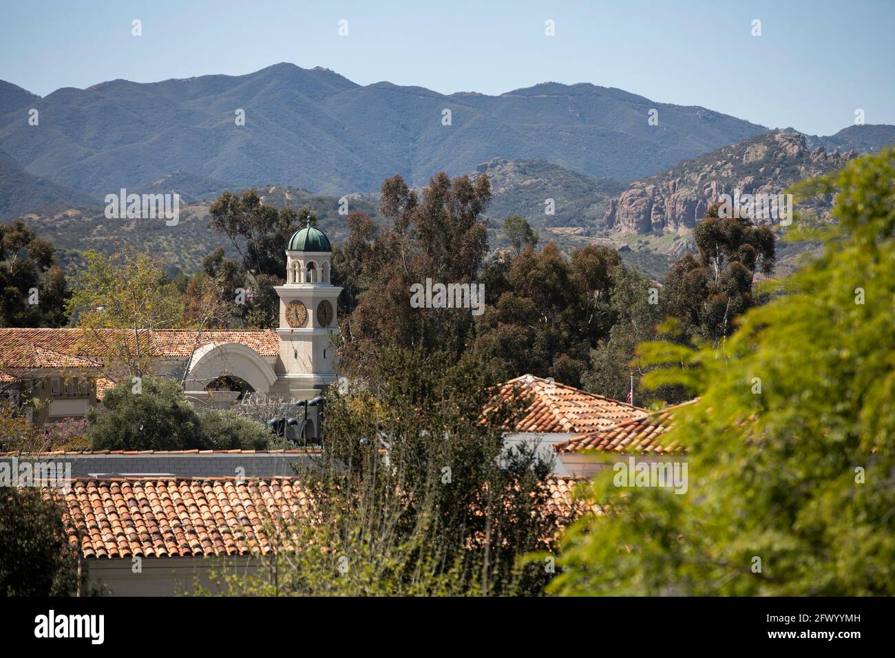 Vue de printemps sur le centre-ville historique de Thousand Oaks, Californie, États-Unis. Banque D'Images