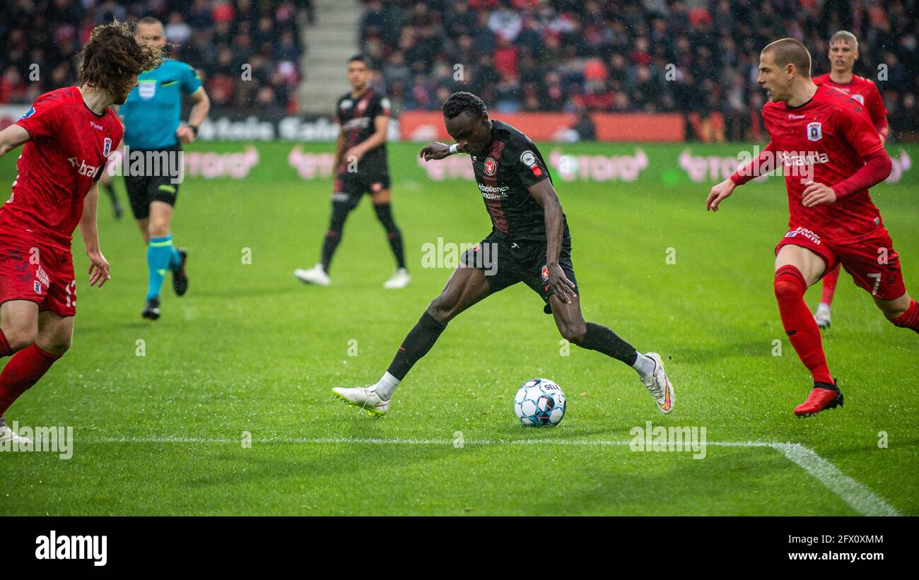 Herning, Danemark. 24 mai 2021. Pione Sisto (7) du FC Midtjylland vu pendant le match 3F Superliga entre le FC Midtjylland et le GF d'Aarhus au stade MCH à Herning. (Crédit photo : Gonzales photo/Alamy Live News Banque D'Images