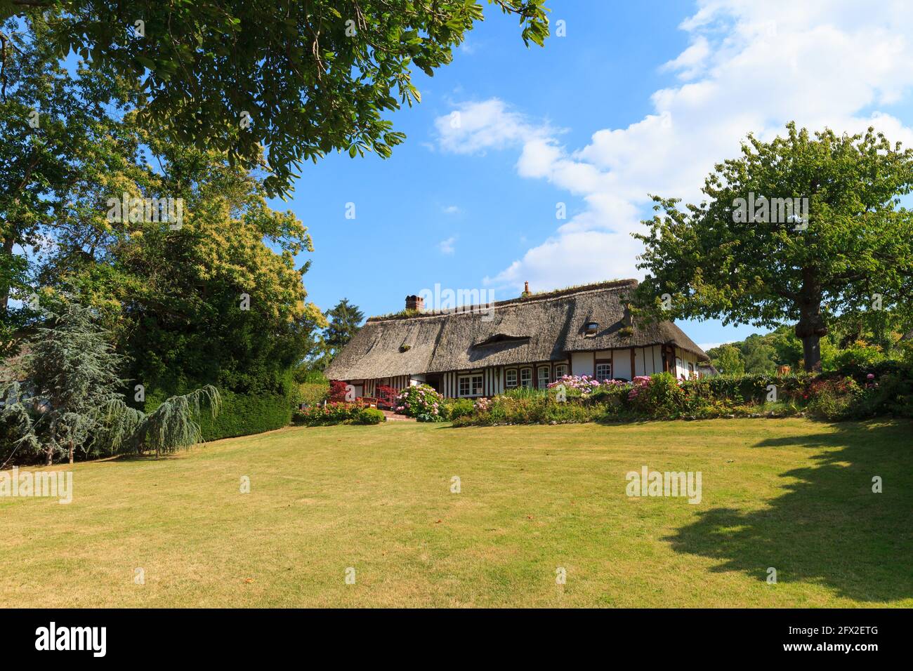 FRANCE. EURE (28) VILLAGE DU VIEUX-PORT, MAISON D'HÔTES 'LA BONNE AUBERGE'  Photo Stock - Alamy