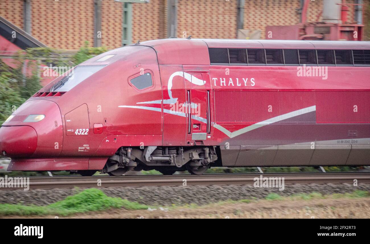 Aix-la-Chapelle le 2021 mars : le Thalys relie l'Allemagne et Paris. Sur la photo l'arrivée du train à Aix-la-Chapelle Banque D'Images
