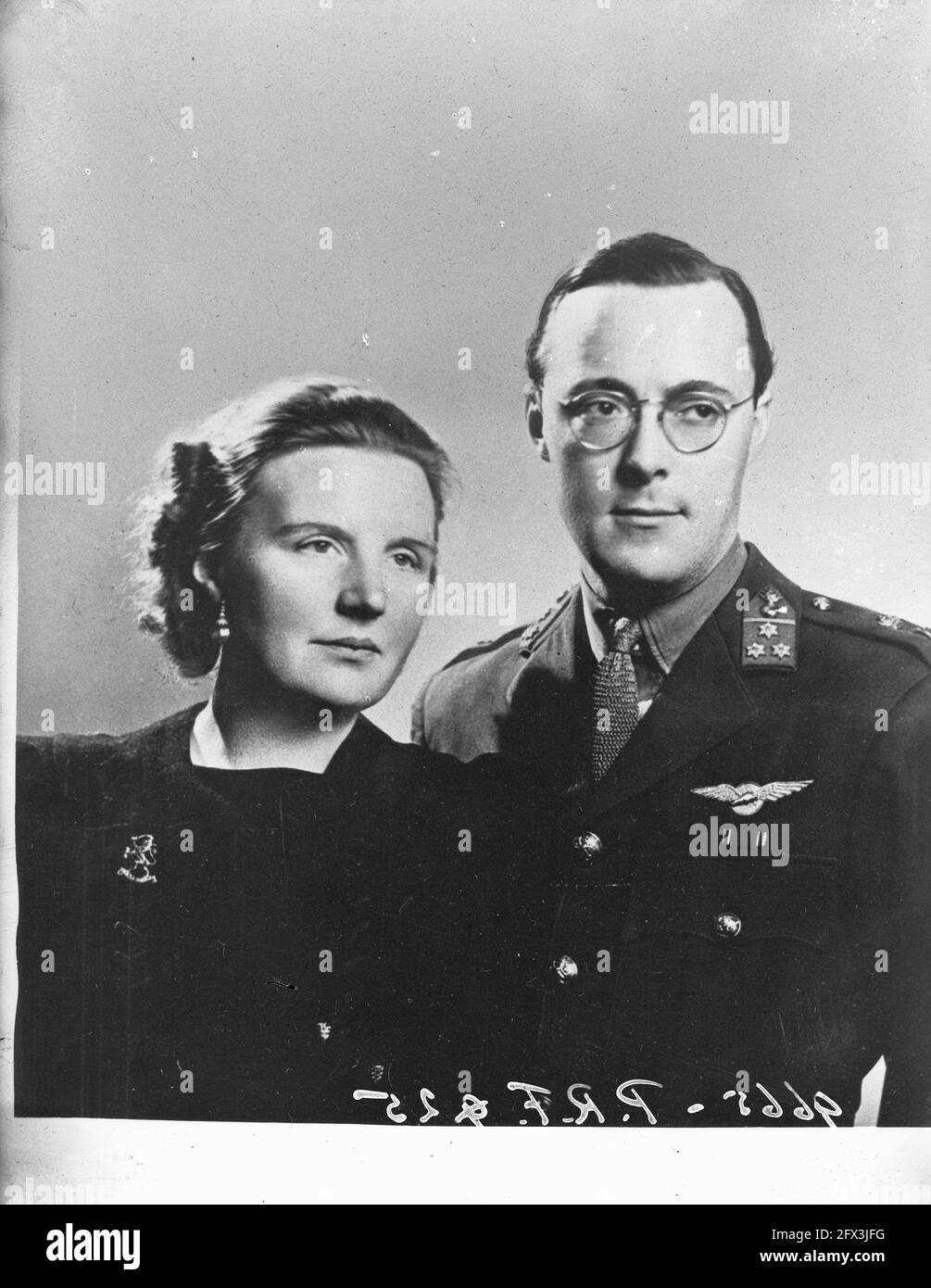 Princesse Juliana et prince Bernhard, {1940-1945}, famille royale, portraits, princes, Princesses, Seconde Guerre mondiale, pays-Bas, Agence de presse du XXe siècle photo, news to remember, documentaire, photographie historique 1945-1990, histoires visuelles, L'histoire humaine du XXe siècle, immortaliser des moments dans le temps Banque D'Images