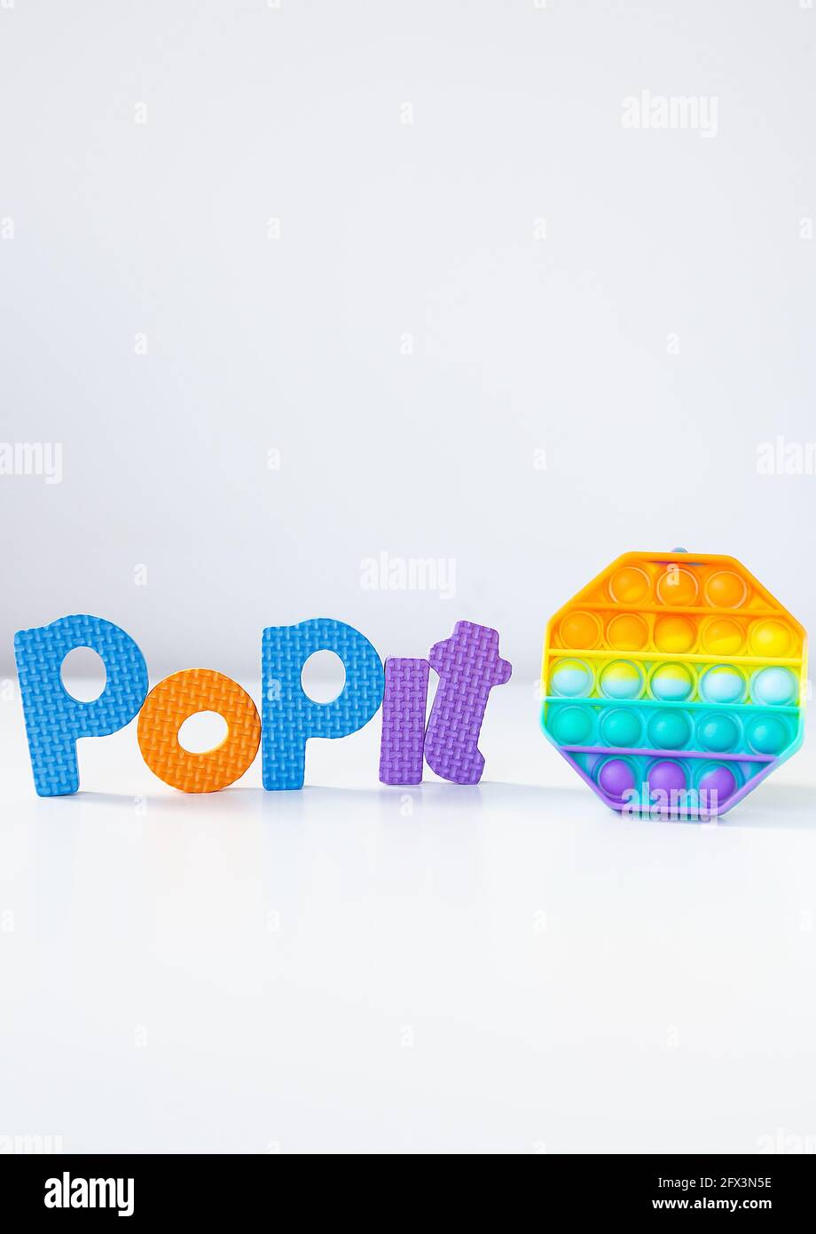 Le jouet sensoriel le plus la mode. Populaire jouet hexagonal en