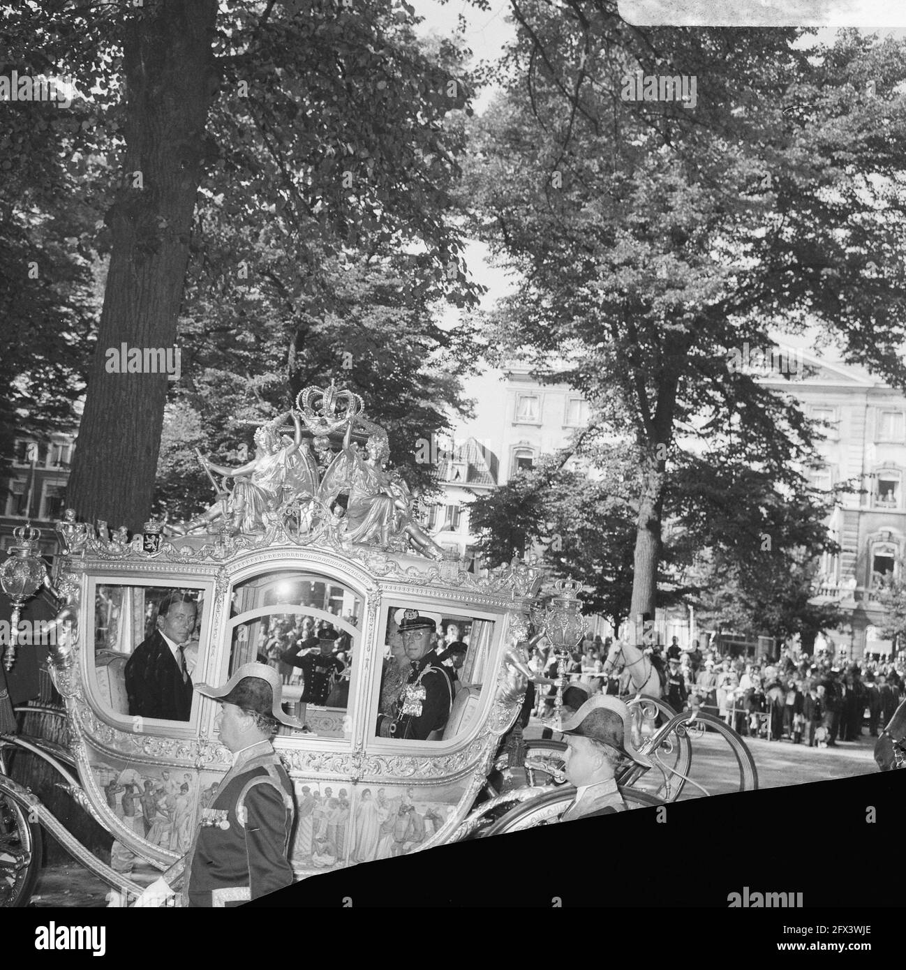 Le Golden Coach en route vers le Ridderzaal, 20 septembre 1966, Carris, pays-Bas, agence de presse du xxe siècle photo, nouvelles à retenir, documentaire, photographie historique 1945-1990, histoires visuelles, L'histoire humaine du XXe siècle, immortaliser des moments dans le temps Banque D'Images