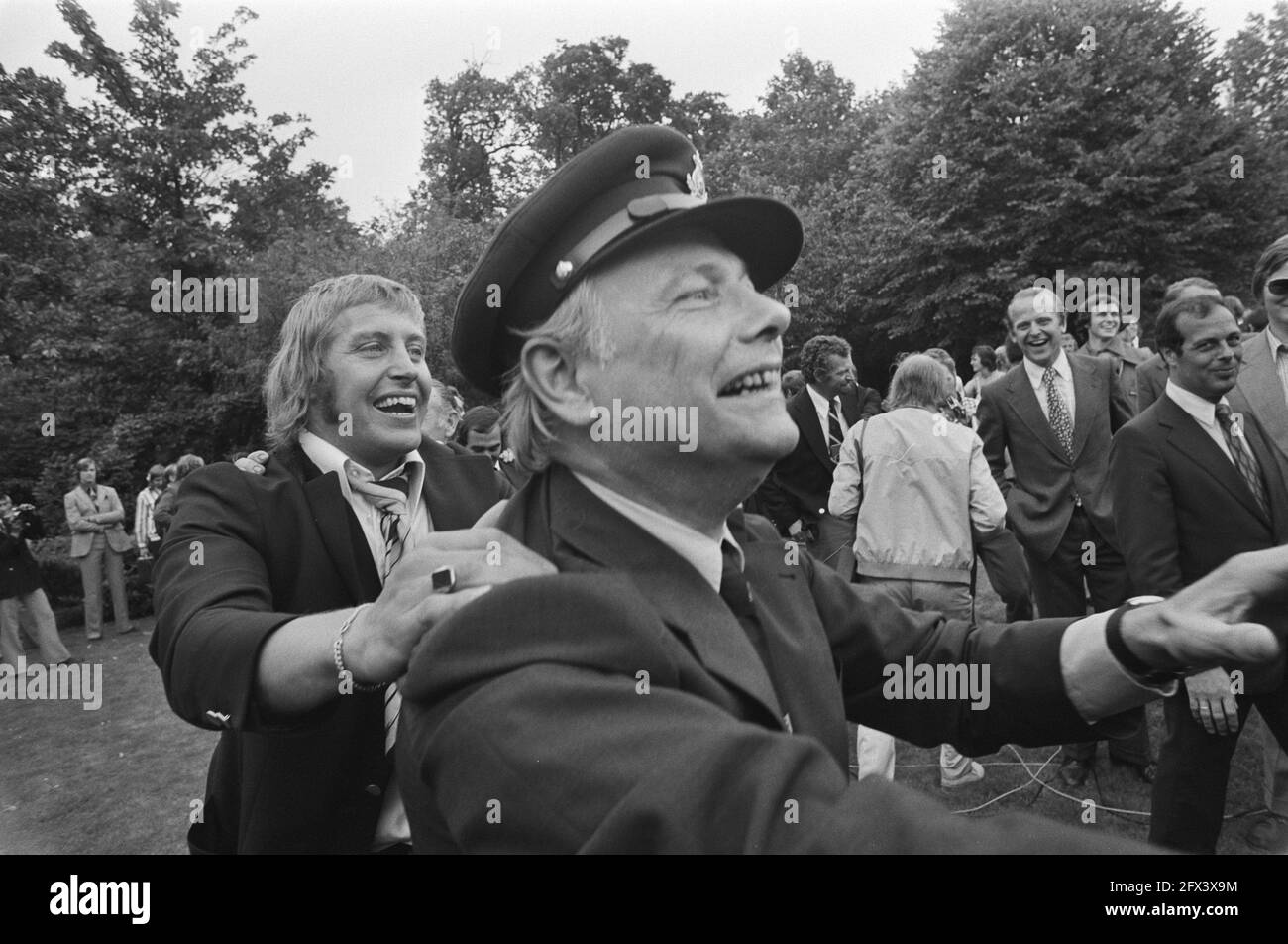 Casquette de musiciens Banque de photographies et d'images à haute  résolution - Alamy