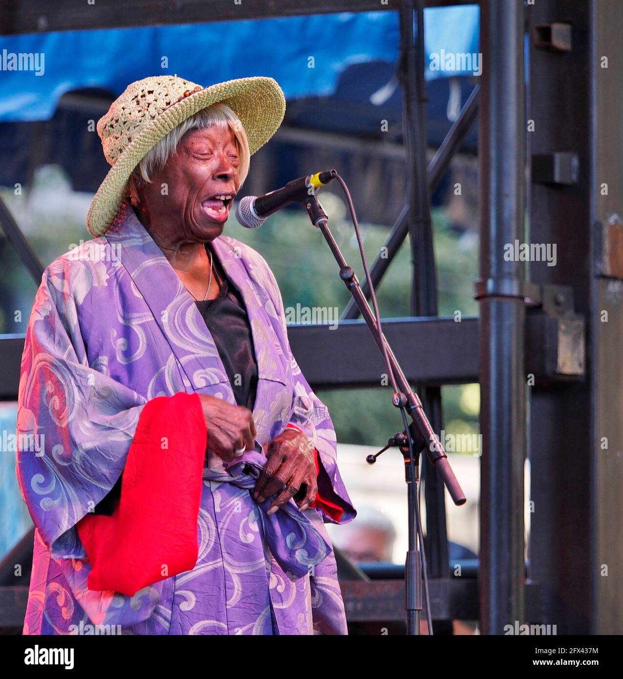 Carol Fran chante au Crescent City Blues and barbecue Festival 2015 le 18 octobre 2015 Banque D'Images