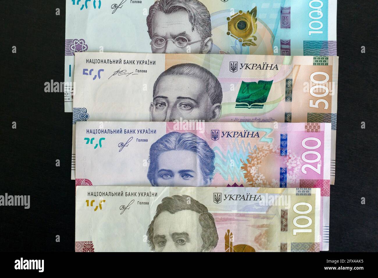 L'argent ukrainien est mille, cinq cent deux cent hryvnias. Monnaie nationale. Corruption en Ukraine. Investissement de capital d'entreprise, finan Banque D'Images
