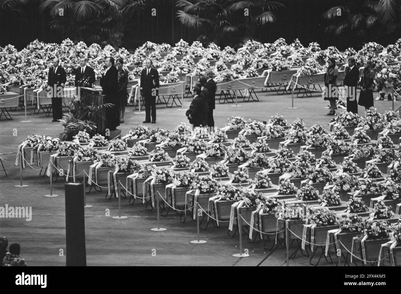 Victimes, mémoriaux, accidents d'avion, catastrophes, avril 6, 1977, monuments commémoratifs, catastrophes, victimes, accidents d'avion, Pays-Bas, Agence de presse du XXe siècle photo, nouvelles à retenir, documentaire, photographie historique 1945-1990, histoires visuelles, L'histoire humaine du XXe siècle, immortaliser des moments dans le temps Banque D'Images