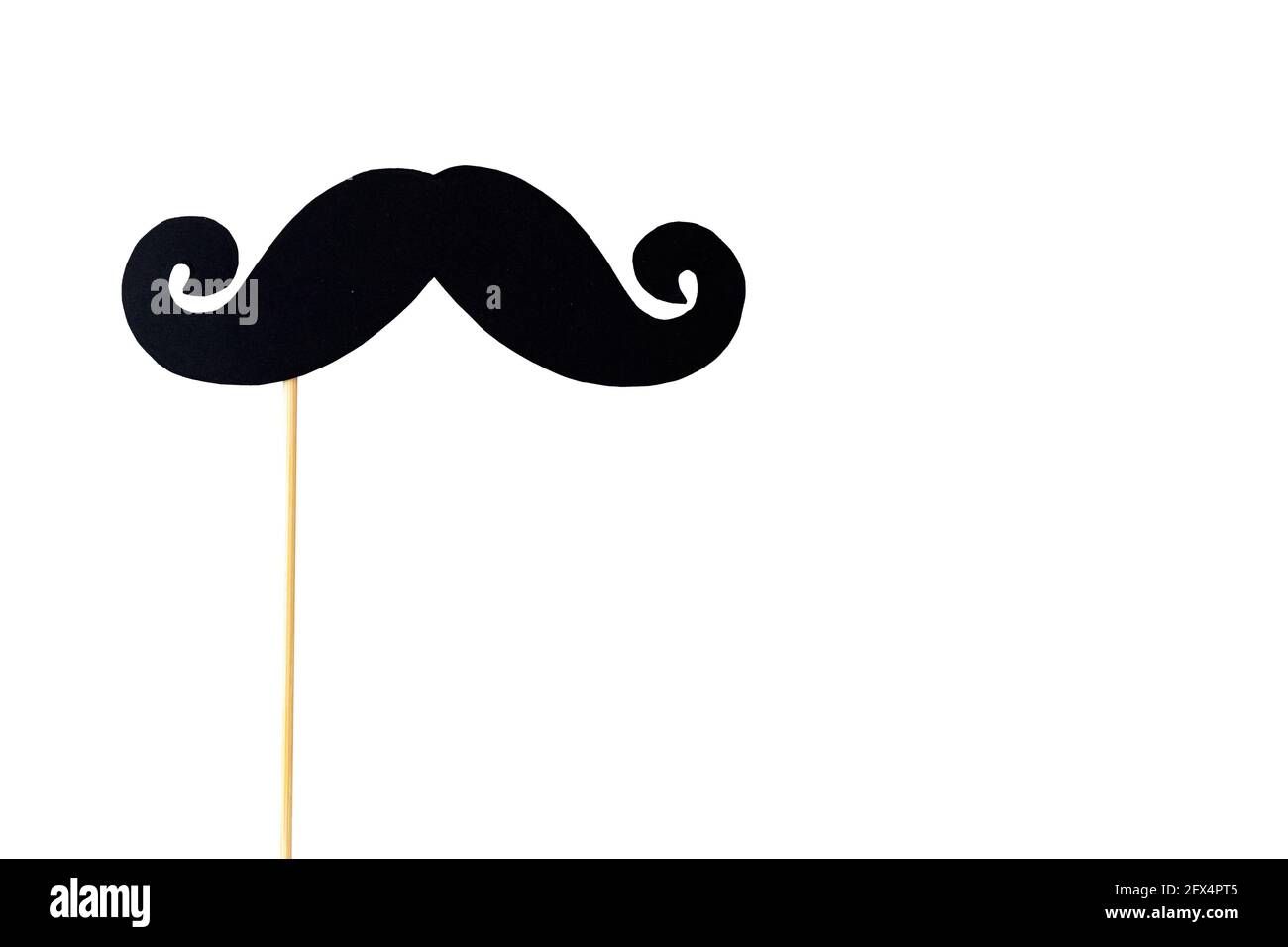 stand photo accessoires moustache noire avec espace vide pour taxt sur fond blanc, joyeux fête des pères Banque D'Images