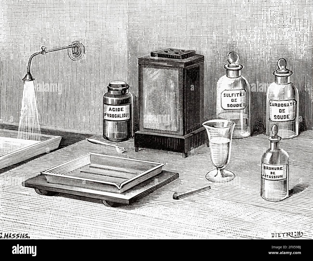 Laboratoire de photographie à la fin du XIXe siècle. Ancienne illustration gravée du XIXe siècle de la nature 1893 Banque D'Images