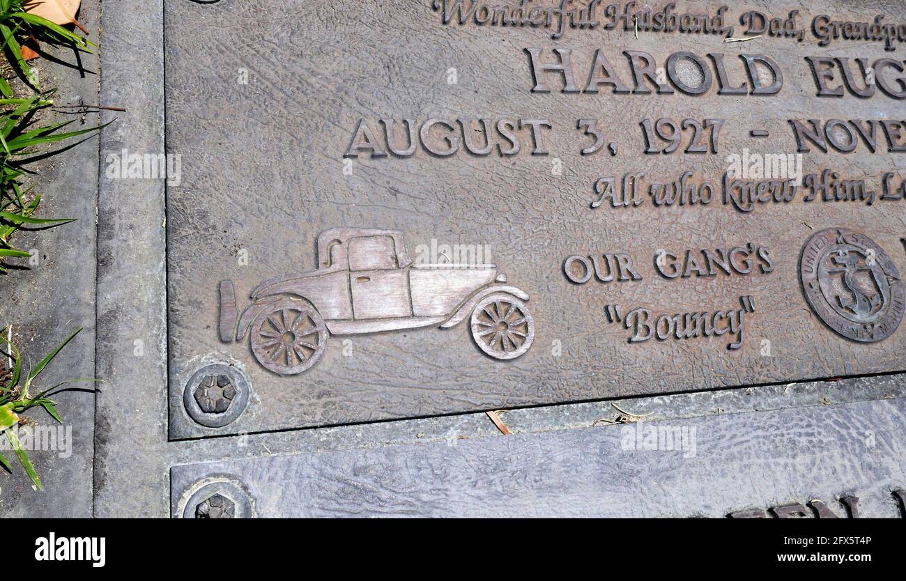 Cypress, Californie, États-Unis 24 mai 2021 UNE vue générale de l'atmosphère de notre gang acteur Harold Eugene 'Bouncy' Wertz grave au Forest Lawn Cypress Memorial Park le 24 mai 2021 à Cypress, Californie, États-Unis. Photo par Barry King/Alay stock photo Banque D'Images